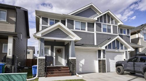 135 Reunion Loop Nw, Airdrie, AB, T4B4J6 | Card Image