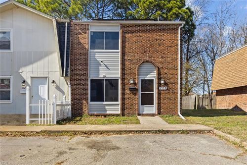 1221 Clydesdale Ln, Virginia Beach, VA, 23464-4439 | Card Image
