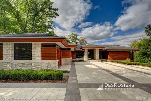 10173 Carmer Rd, FENTON, MI, 48430-2403 | Card Image