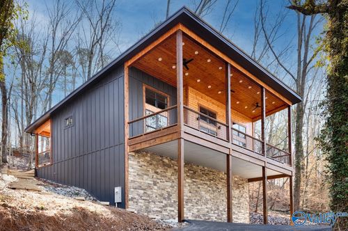 437 Shoreland Cir, Scottsboro, AL, 35769 | Card Image