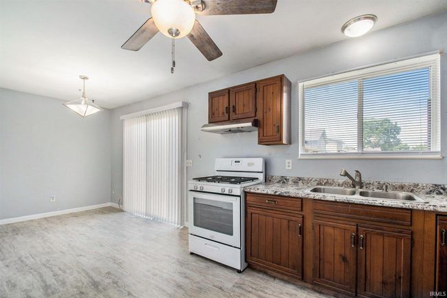 2404 Hummel Dr, House other with 3 bedrooms, 2 bathrooms and null parking in Mishawaka IN | Image 9