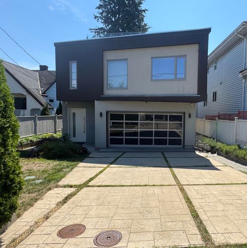 1076 Park Dr, Vancouver, BC, V6P2J5 | Card Image