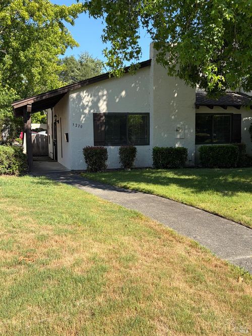 5270 El Mercado Parkway, Santa Rosa, CA, 95403 | Card Image