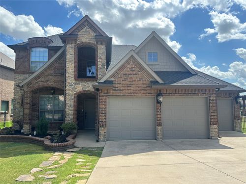 4568 Lakeside Hollow St, Roanoke, TX, 76262-3721 | Card Image