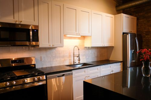 111-550 N Kingsbury St, Chicago, IL, 60654-5745 | Card Image