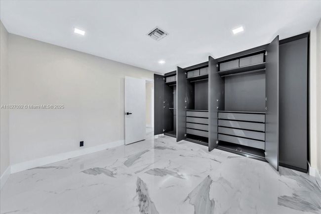5890 Sw 13 Th St, House other with 4 bedrooms, 3 bathrooms and null parking in Plantation FL | Image 37