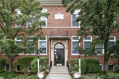 20 Whippoorwill Rd, North Castle, NY, 10504-1456 | Card Image