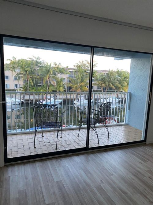 2115 Ne 44th St, Lighthouse Point, FL, 33064-7337 | Card Image