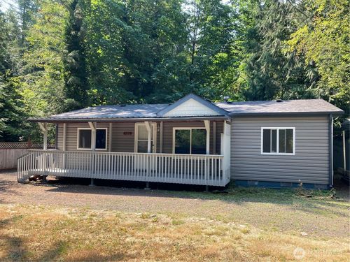 520 N Duckabush Dr W, Hoodsport, WA, 98548-9679 | Card Image