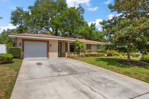 2139 Lanai Ave, BELLEAIR BLUFFS, FL, 33770-4909 | Card Image