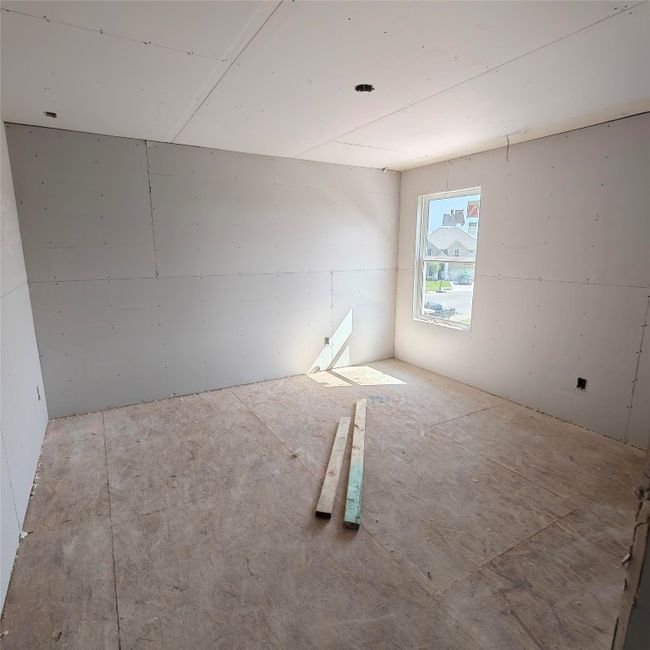 View of empty room | Image 8