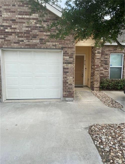 919 Moore Ave, Portland, TX, 78374-1838 | Card Image
