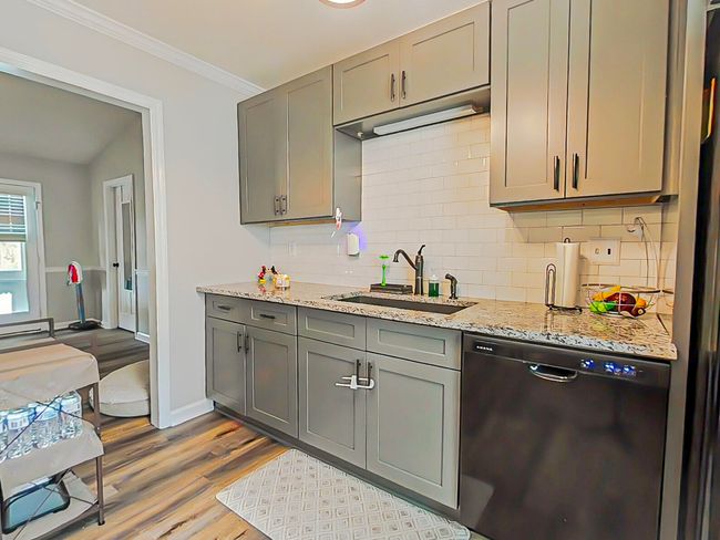 16-Kitchen | Image 5