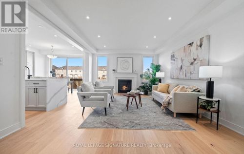 1553 Rothbury Crescent, Milton (BW Bowes), ON, L9T7E9 | Card Image