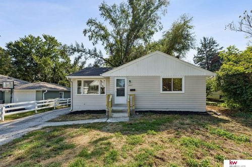 3427 Nebraska Ave, Omaha, NE, 68111-1254 | Card Image