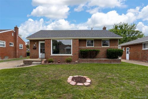 8577 Dixie Ln, Dearborn Heights, MI, 48127-1388 | Card Image