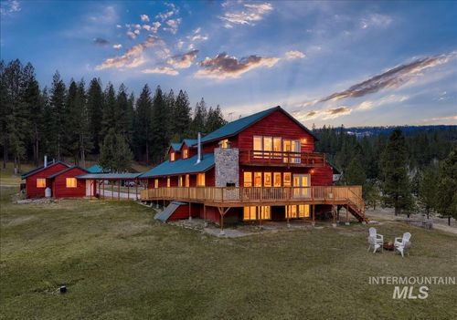 6 E Beck Rd, Garden Valley, ID, 83622-5014 | Card Image
