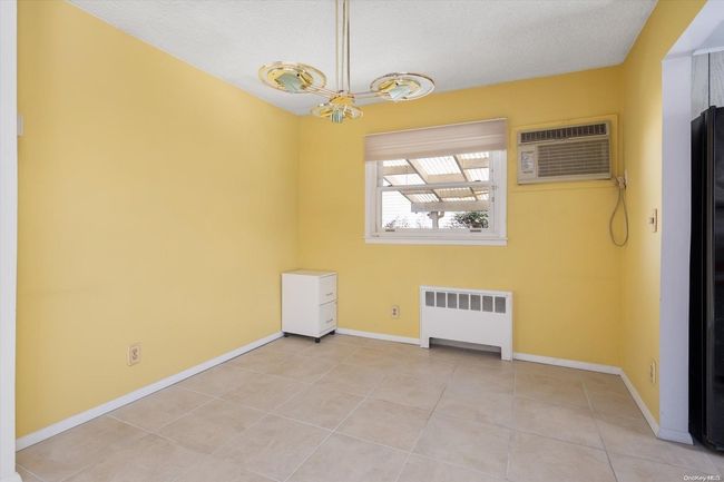 97 Lockwood Ave, House other with 3 bedrooms, 2 bathrooms and null parking in Farmingdale NY | Image 4