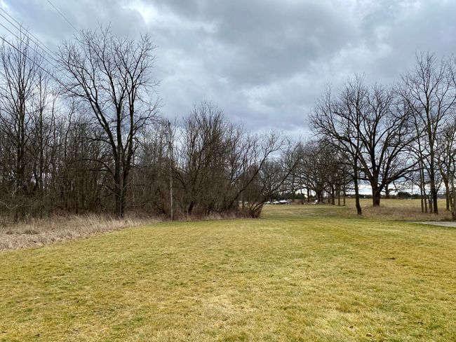 Large lot | Image 33