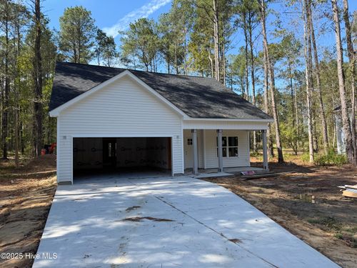 2080 Page Rd, Burgaw, NC, 28425-2626 | Card Image