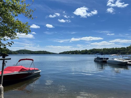 500 N Lake Blvd, Mahopac, NY, 10541-1748 | Card Image