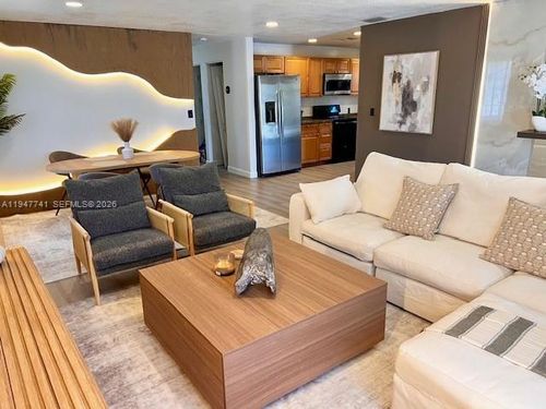 601 Nw 10th St, Hallandale Beach, FL, 33009-2235 | Card Image