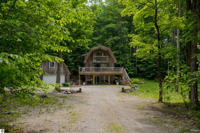 2481 S Schomberg Rd, House other with 3 bedrooms, 2 bathrooms and null parking in Lake Leelanau MI | Image 7