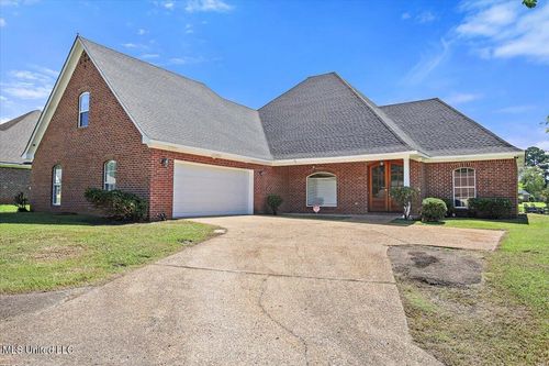 702 Meadow View Cv, Jackson, MS, 39272-5604 | Card Image