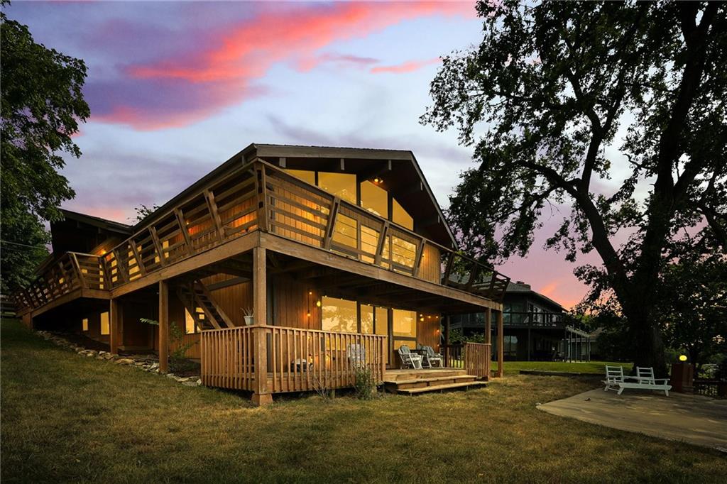 H Lake Shore Dr, Lees Summit, MO 64086