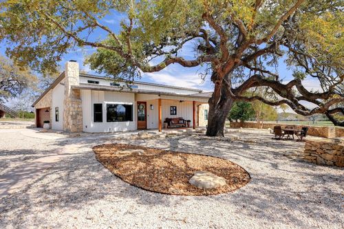 1668 Rocky Rd, Blanco, TX, 78606-4327 | Card Image