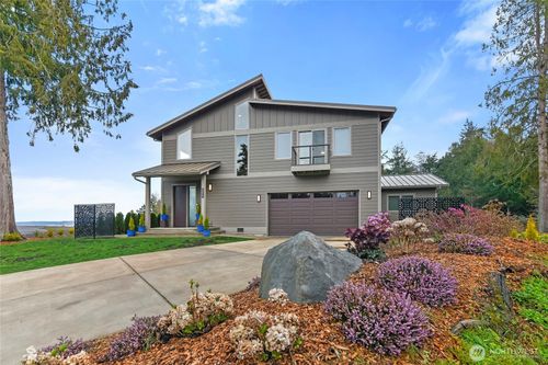 7618 Ne Zachariasen Ct, Hansville, WA, 98340-7764 | Card Image