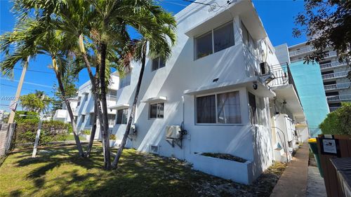 7-7629 Dickens Ave, Miami Beach, FL, 33141-2244 | Card Image