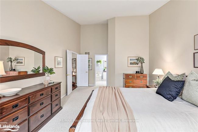 15 Westwind Dr, House attached with 4 bedrooms, 2 bathrooms and 2 parking in Collingwood ON | Image 23