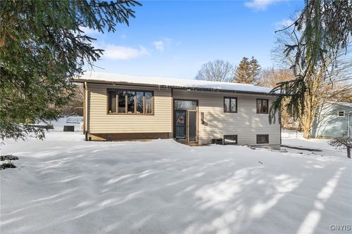 7263 Canton St, Baldwinsville, NY, 13027 | Card Image