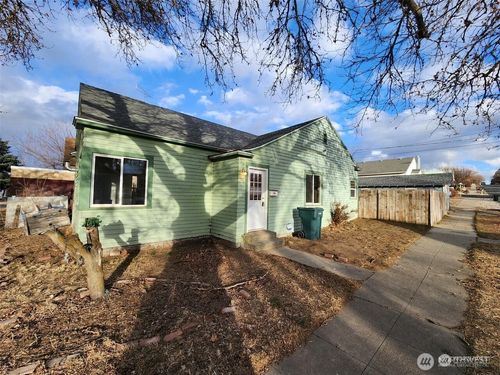 209 W 2nd Ave, Ritzville, WA, 99169-1703 | Card Image