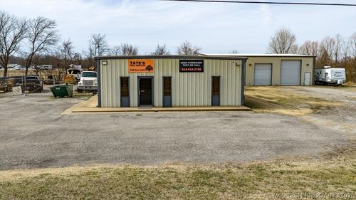 1065 Ne Washington Blvd, Dewey, OK, 74029 | Card Image