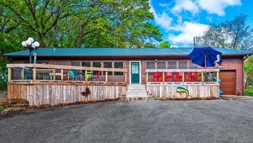 326 Glomin Ln, Pottsboro, TX, 75076-3888 | Card Image