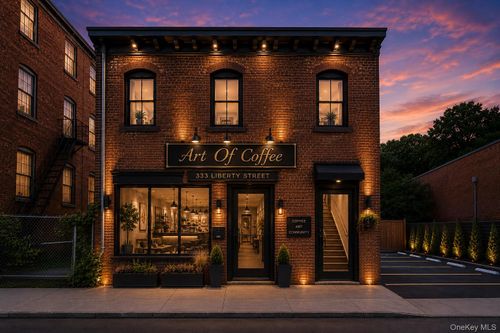 333 Liberty St, Newburgh, NY, 12550-3508 | Card Image
