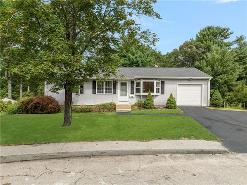 18 Jade Rd, Coventry, RI, 02816-4315 | Card Image