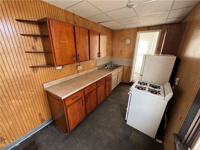 APT-3 - 606 Court St, Condo with 1 bedrooms, 1 bathrooms and null parking in New Castle PA | Image 4