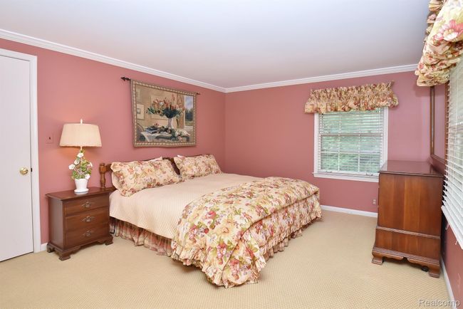 1010 Rock Spring Rd, House other with 4 bedrooms, 3 bathrooms and null parking in Bloomfield Hills MI | Image 15
