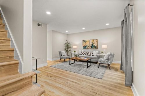d4-6404 Park Ave, Atlanta, GA, 30342-2363 | Card Image
