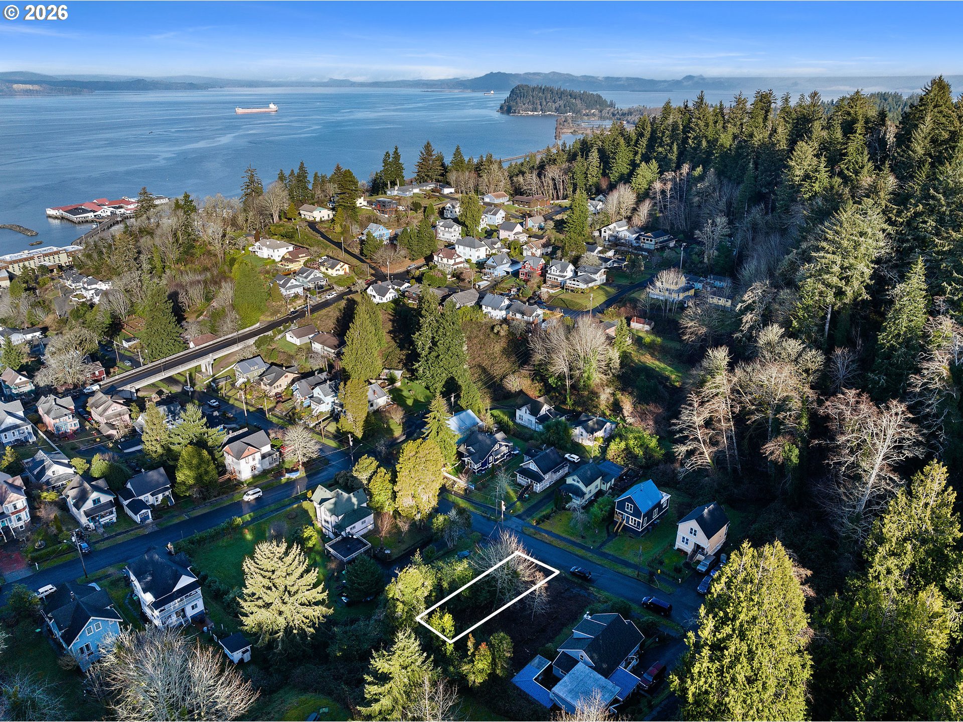Land in Astoria