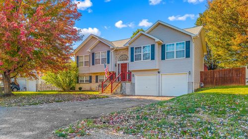 182 Bittinger Ct, MARTINSBURG, WV, 25405-5065 | Card Image