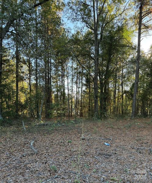 2935 Jackson Rd E, Chesterfield, SC, 29709-6121 | Card Image