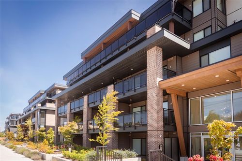 206-135 Haliburton St, Nanaimo, BC, V9R4V9 | Card Image