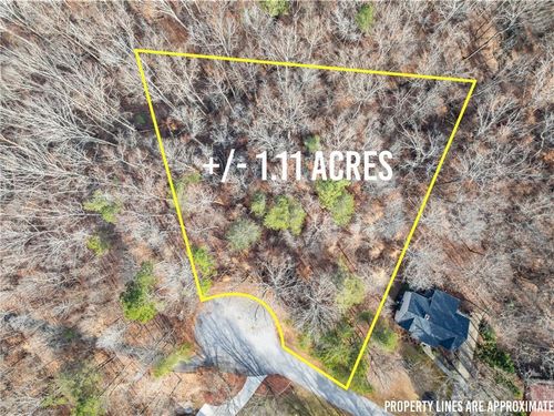 3522 Lighthouse Ln, Gainesville, GA, 30504-5458 | Card Image