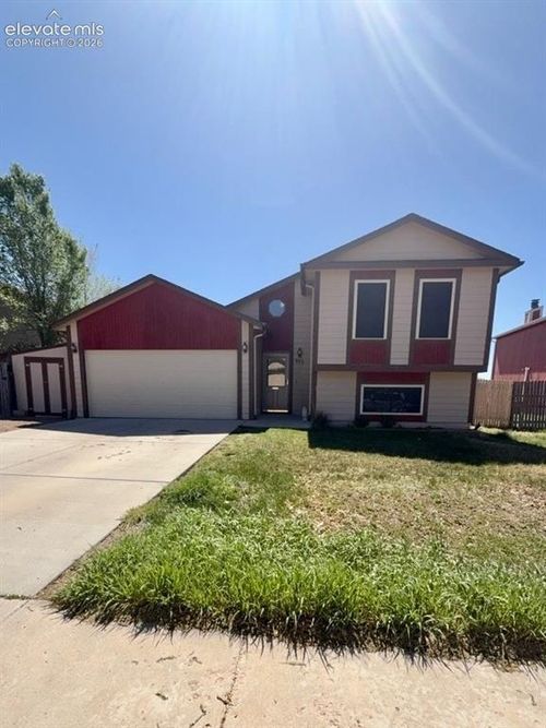 975 Daffodil St, Fountain, CO, 80817-4152 | Card Image