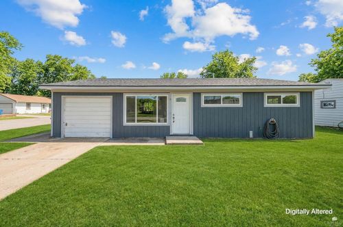 1232 W 11th St, Junction City, KS, 66441-2060 | Card Image