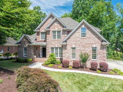 4017 Foxes Trl, Cramerton, NC, 28032-1674 | Card Image